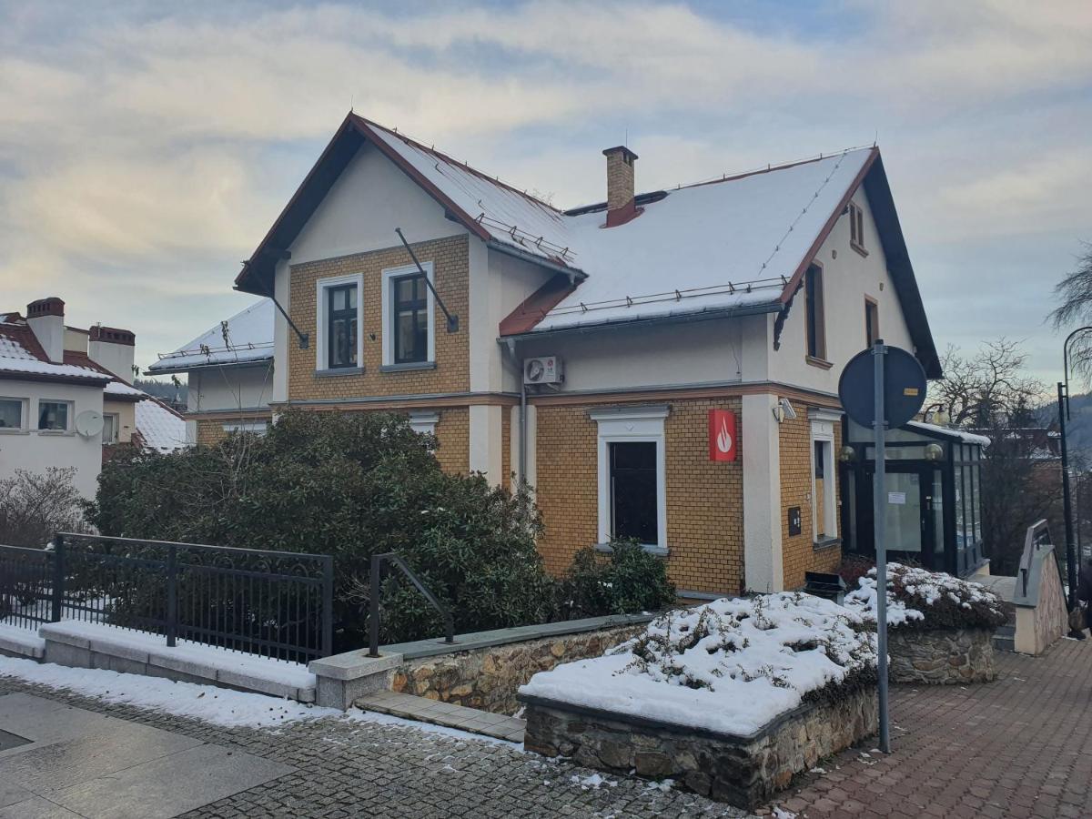 Apartamenty Vip Zdrojowa 6 Swieradow-Zdroj Luaran gambar